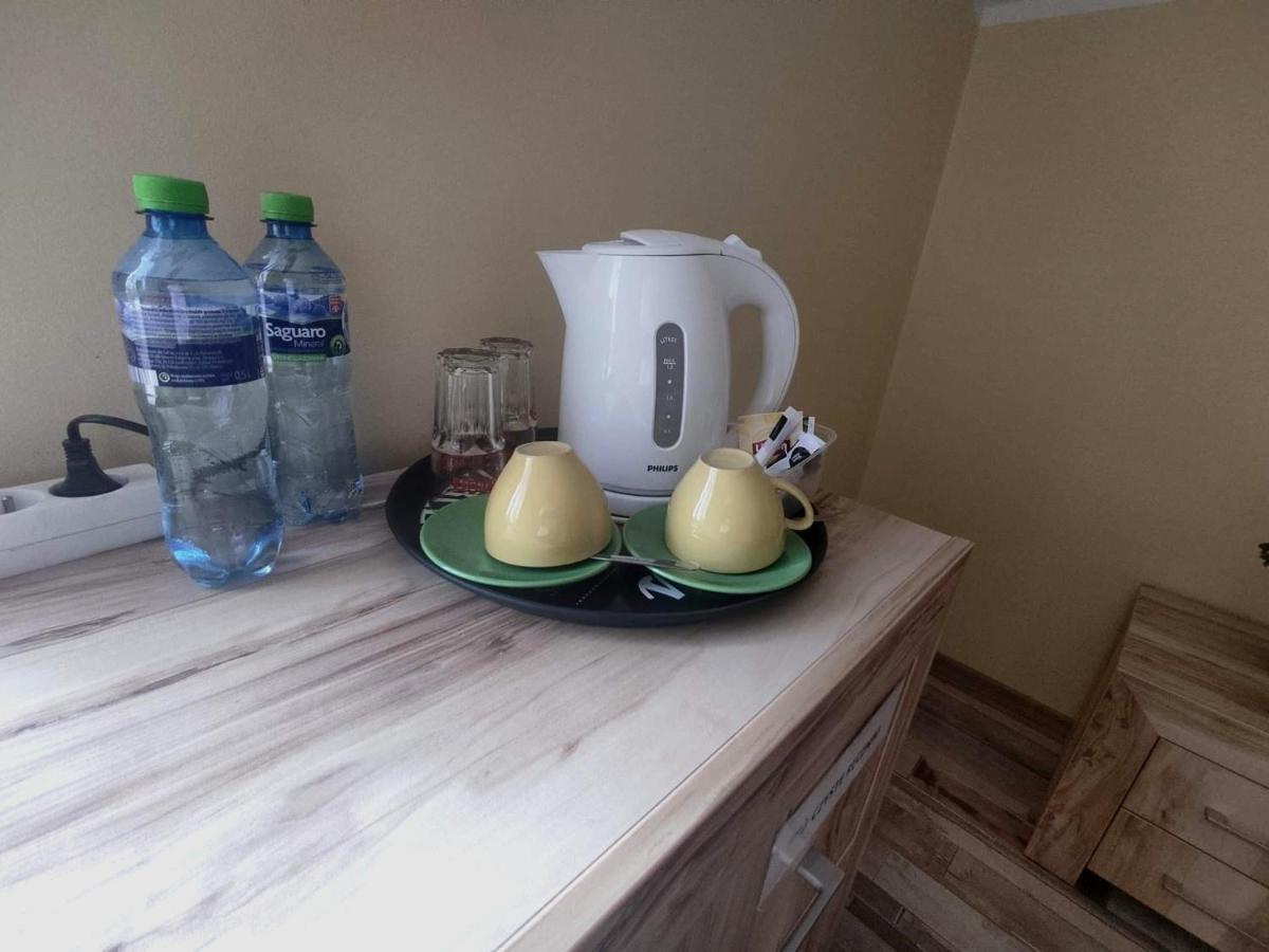 Noclegi I Restauracja Gracja Bełchatów Exteriör bild