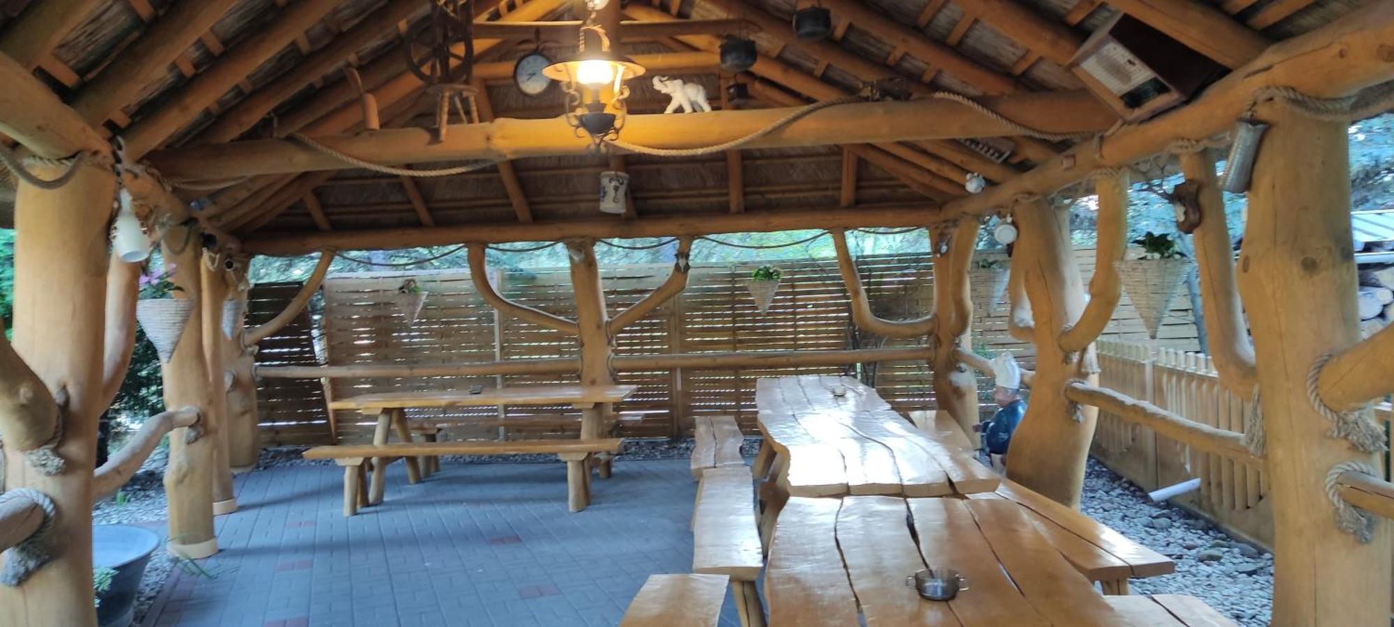 Noclegi I Restauracja Gracja Bełchatów Exteriör bild