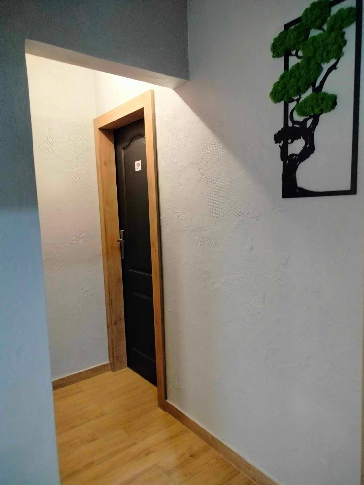 Noclegi I Restauracja Gracja Bełchatów Exteriör bild